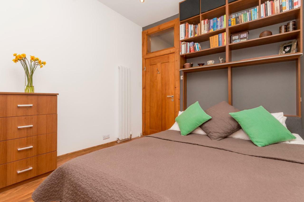 Beautiful Holyrood Park Apartment Edimburgo Esterno foto
